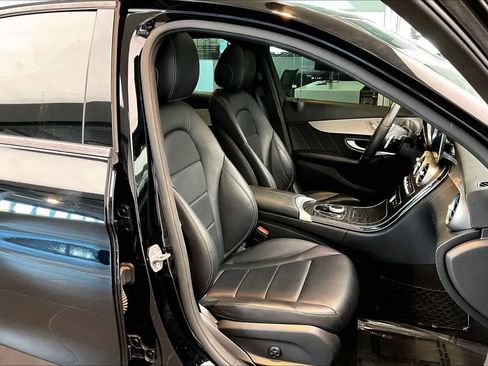 Used 2019 Mercedes-Benz C 300 Sedan image 8