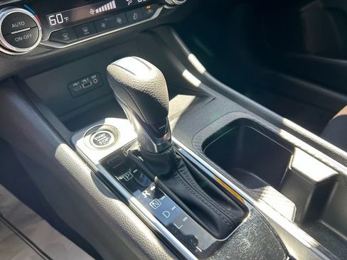 Certified 2023 Nissan Sentra SV w/ All-Weather Package FWD image 18