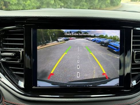 Used 2025 Dodge Durango GT AWD/4WD image 19