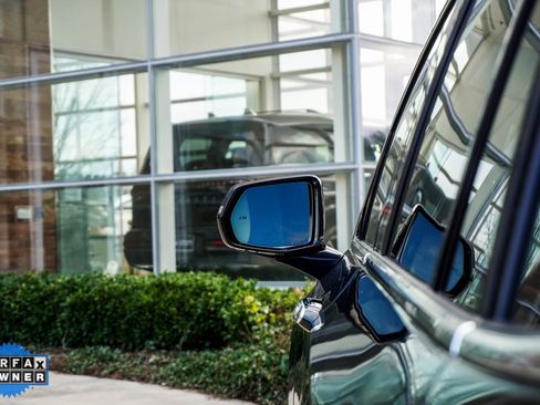 Used 2025 Cadillac XT6 Premium Luxury image 14