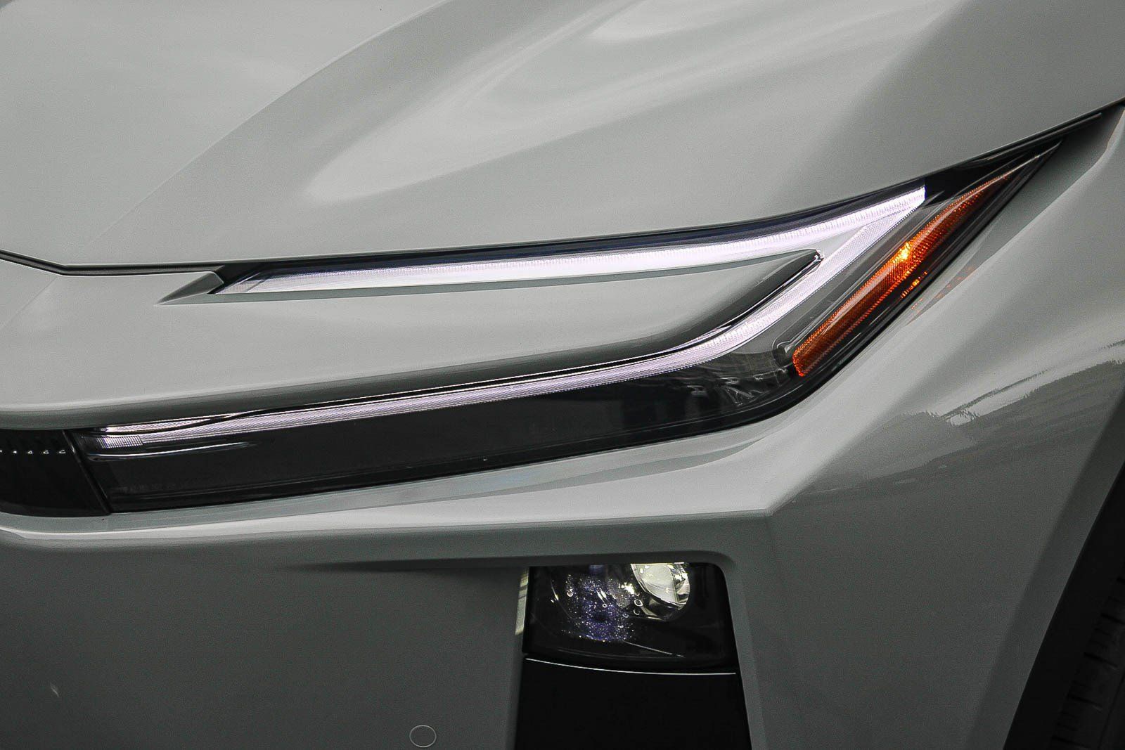 New 2026 Toyota C-HR AWD/4WD image 5