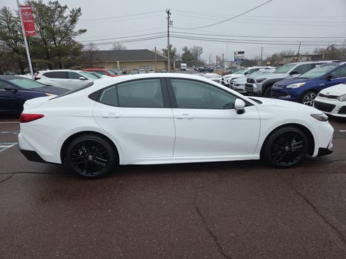 Certified 2026 Toyota Camry SE image 2