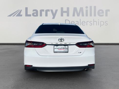 Used 2021 Toyota Camry LE w/ Carpet Mat Package (TMS) image 4