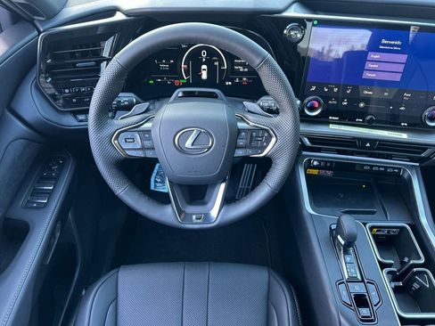 New 2026 Lexus TX 500h AWD image 22