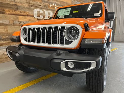 New 2026 Jeep Wrangler Unlimited Sahara w/ Whitecap Package AWD/4WD image 9