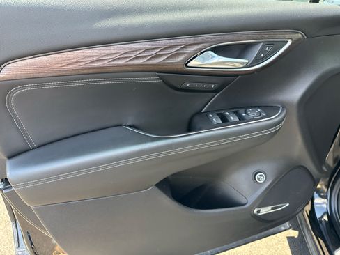 Used 2023 Buick Envision Avenir AWD/4WD image 11