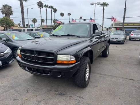 Used 2002 Dodge Dakota SXT RWD image 2