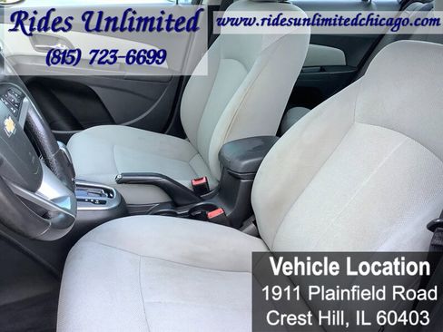 Used 2011 Chevrolet Cruze LT FWD image 20