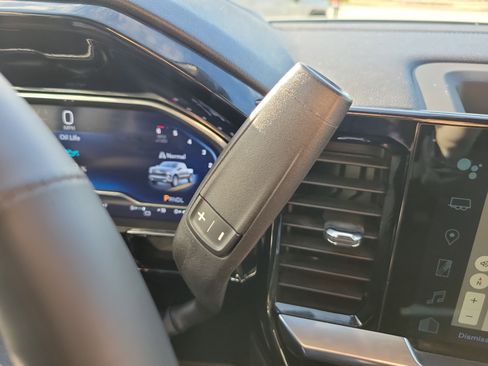 Used 2023 Chevrolet Silverado 1500 LT image 23