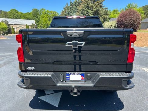 New 2026 Chevrolet Silverado 1500 Custom Trail Boss w/ LPO, Dark Essentials Package AWD/4WD image 18