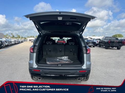 New 2026 GMC Acadia AT4 w/ Luxury Package AWD/4WD image 17