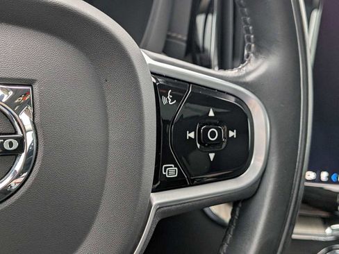 Used 2022 Volvo XC60 B5 Inscription w/ Advanced Package image 26