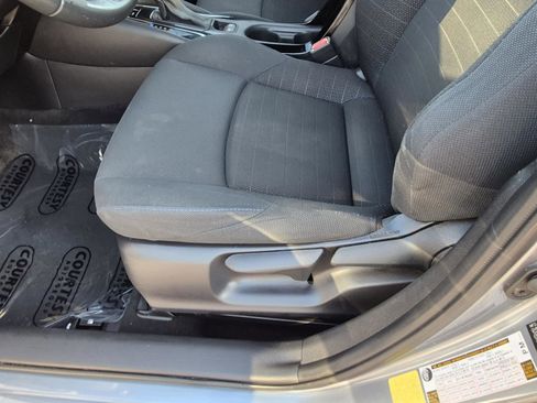 Used 2021 Toyota Corolla SE FWD image 20