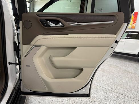 Used 2023 GMC Yukon Denali image 22