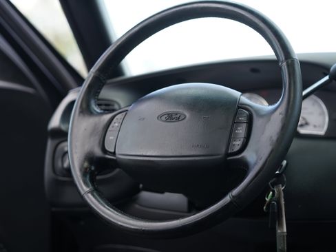 Used 2002 Ford F150 Harley-Davidson RWD image 21