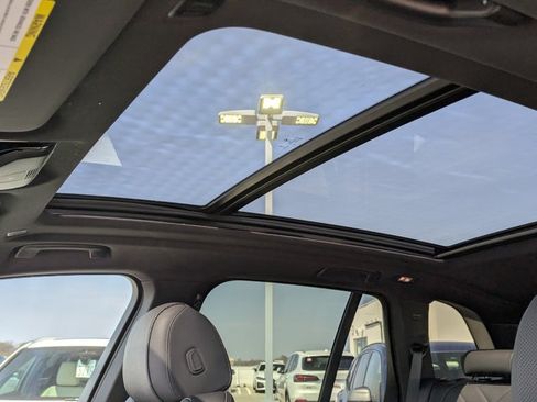 Used 2026 BMW X5 xDrive50e w/ M Sport Package AWD/4WD image 15