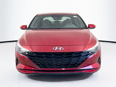 Used 2023 Hyundai Elantra SEL FWD image 2