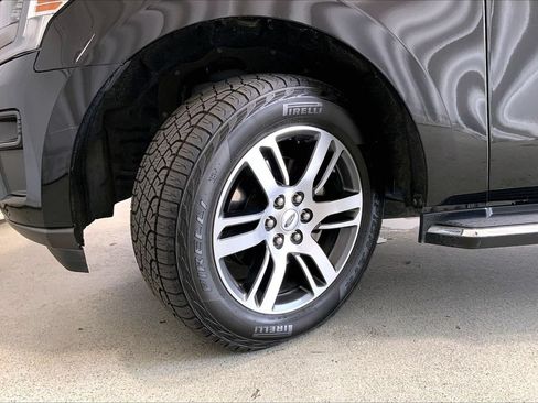 Used 2022 Ford Expedition Max XLT RWD image 20