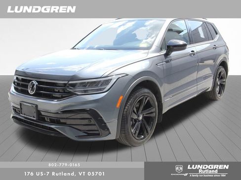 Used 2023 Volkswagen Tiguan SE R-Line image 36
