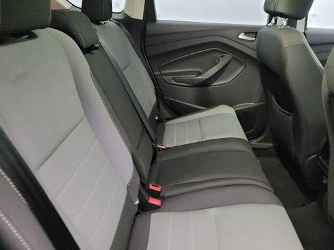 Used 2016 Ford Escape SE FWD image 19