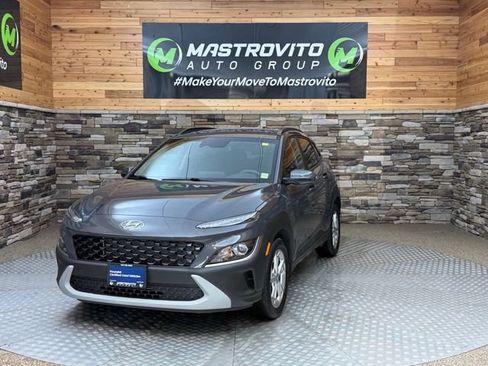 Used 2023 Hyundai Kona SEL w/ Cargo Package AWD/4WD image 2