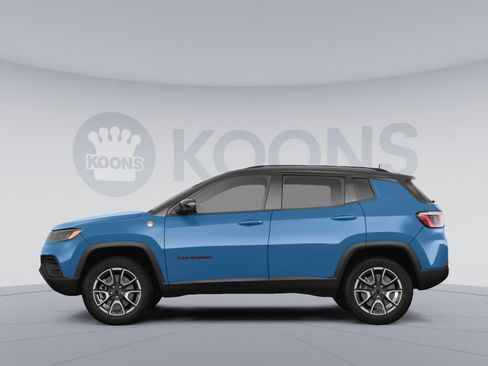 New 2026 Jeep Compass Trailhawk w/ Sun, Sound & Navigation Group AWD/4WD image 2