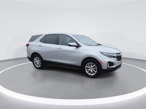 Used 2022 Chevrolet Equinox LT image 13