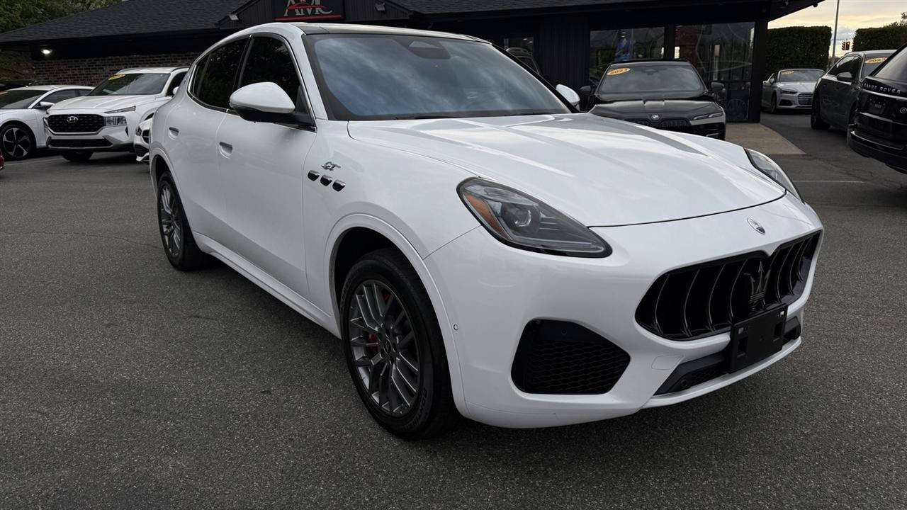 Used 2023 Maserati Grecale GT AWD/4WD image 17