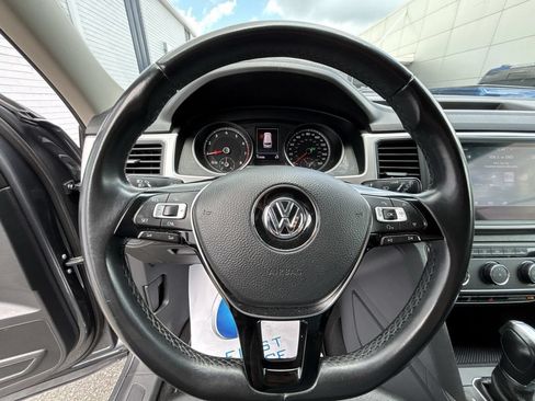 Used 2018 Volkswagen Atlas SE AWD/4WD image 11