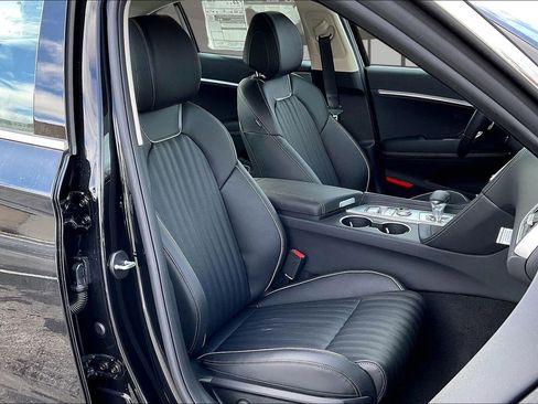 New 2026 Genesis G70 2.5T Prestige AWD/4WD image 10