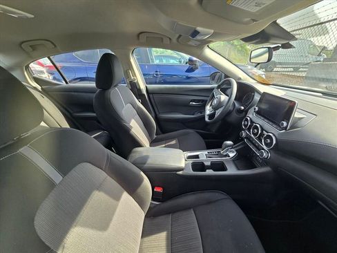 Used 2025 Nissan Sentra SV FWD image 7