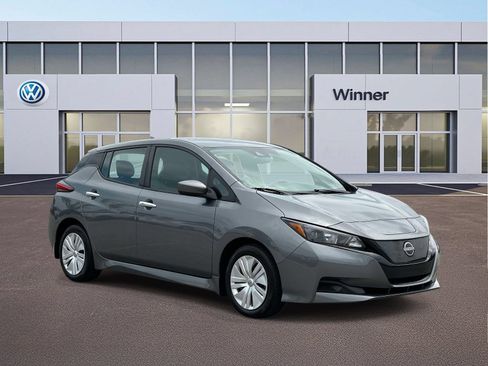 Used 2023 Nissan Leaf S FWD image 7