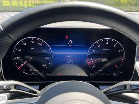 Certified 2025 Mercedes-Benz GLC 300 4MATIC image 21