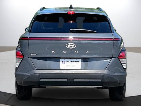 Used 2024 Hyundai Kona SEL w/ Convenience Package AWD/4WD image 8
