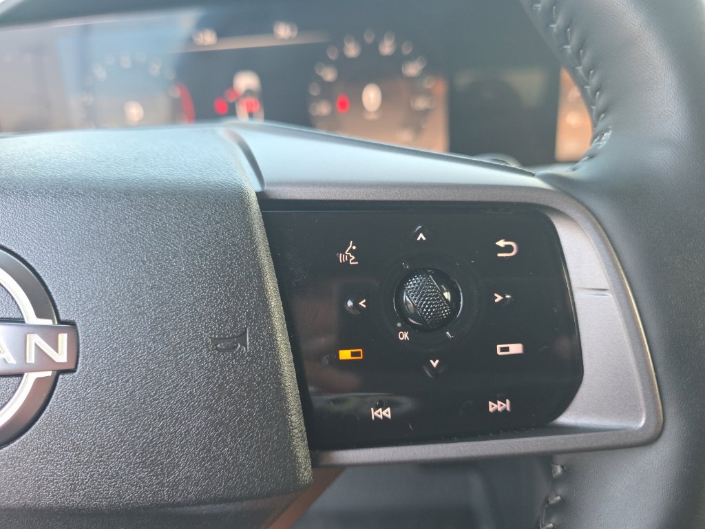 Used 2025 Nissan Murano SL AWD/4WD image 19