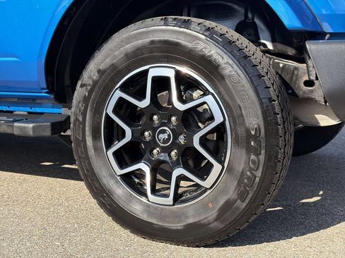 Used 2023 Ford Bronco Outer Banks AWD/4WD image 16