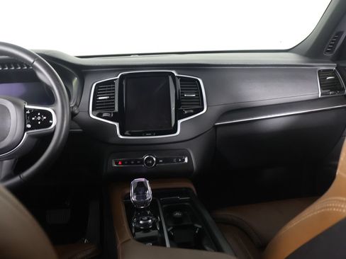 Used 2023 Volvo XC90 B6 Ultimate w/ Protection Package Premier AWD/4WD image 39