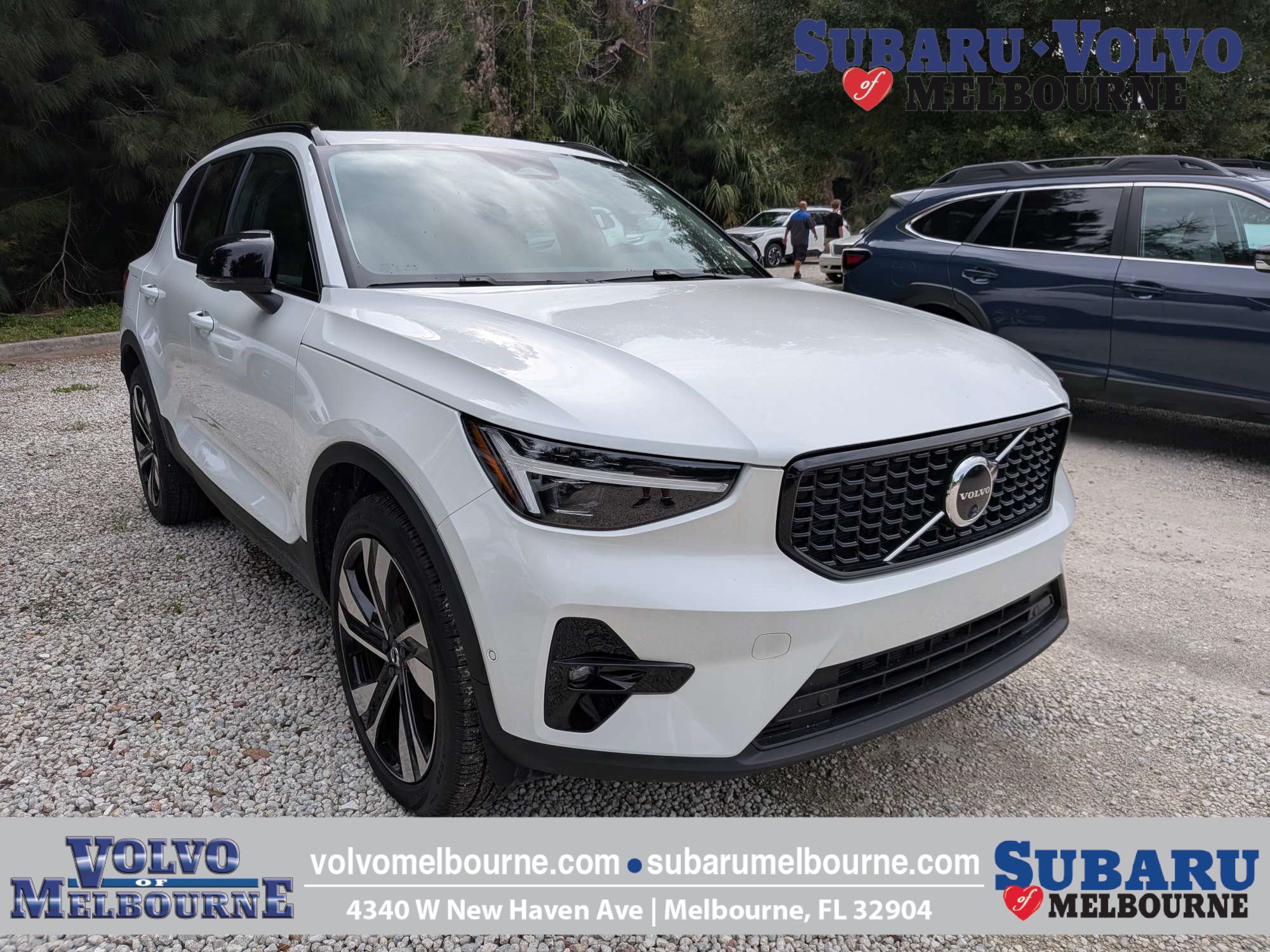 Used 2020 Volvo XC40 T5 R-Design w/ Protection Package Premier AWD/4WD image 1
