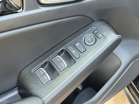 Used 2025 Honda Civic Sport Touring image 9