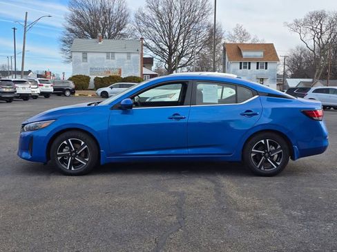 Used 2024 Nissan Sentra SV image 4