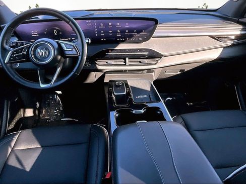 Used 2025 Buick Enclave Preferred image 16