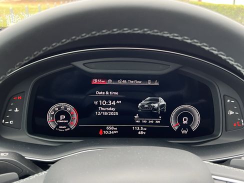 Used 2025 Audi Q8 Premium Plus image 21