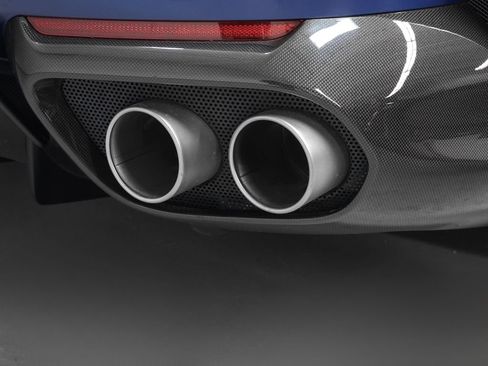Certified 2021 Ferrari 812 GTS RWD image 35