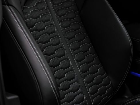 Used 2025 Audi RS 6 performance image 48