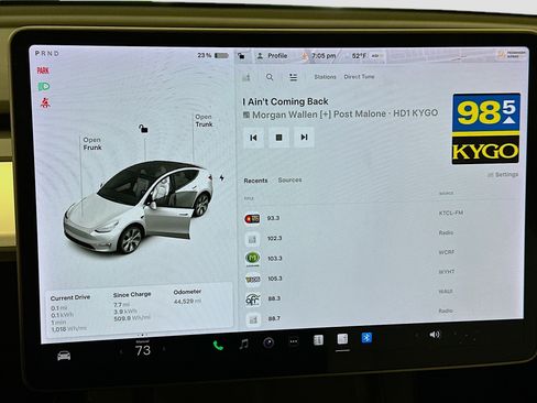 Used 2021 Tesla Model Y Long Range image 19