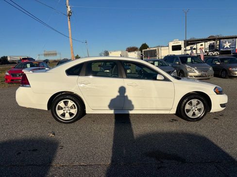 Used 2011 Chevrolet Impala LT image 4