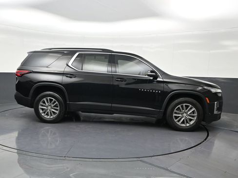 Used 2023 Chevrolet Traverse LT FWD image 7