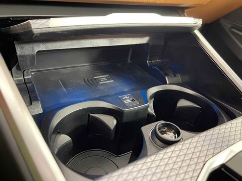 New 2026 BMW 330i Sedan w/ M Sport Package image 25