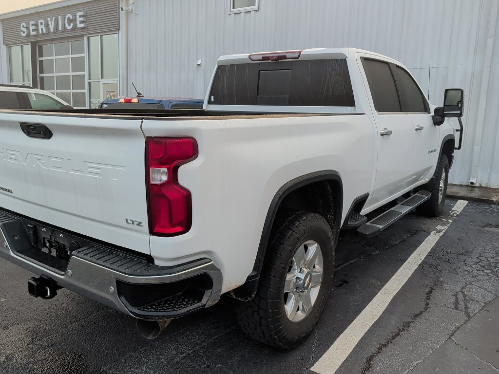 Used 2022 Chevrolet Silverado 2500 LTZ w/ LTZ Convenience Package AWD/4WD image 4