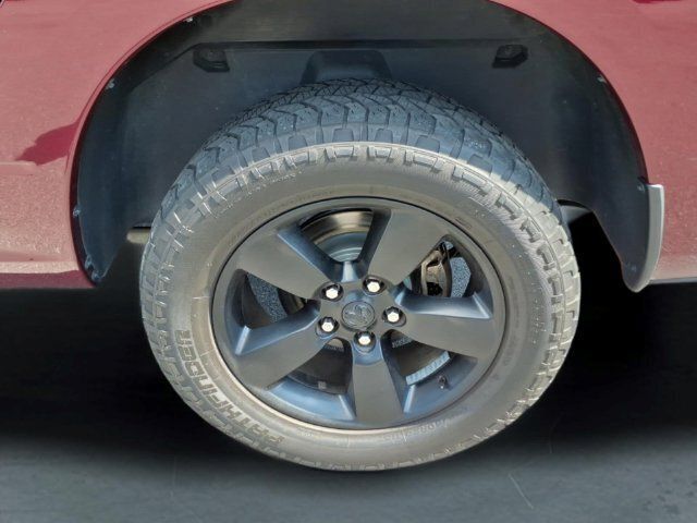 Used 2017 RAM 1500 Express w/ Express Value Package AWD/4WD image 10